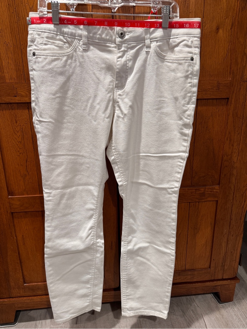 New Liz Claiborne White Straight Jeans